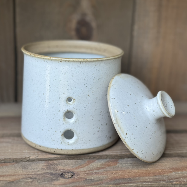 Garlic Keeper Speckled White 