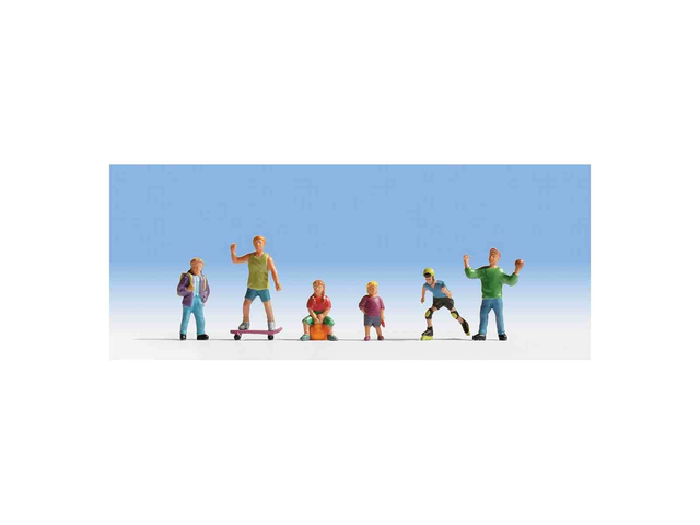 enfants qui jouent Noch 15810 H0