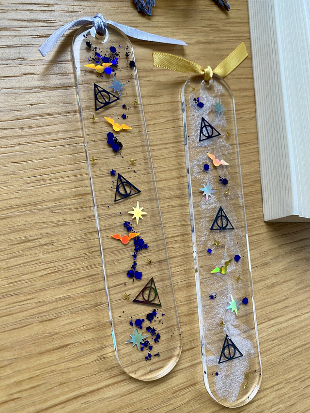 Marque page arrondi - monde magique