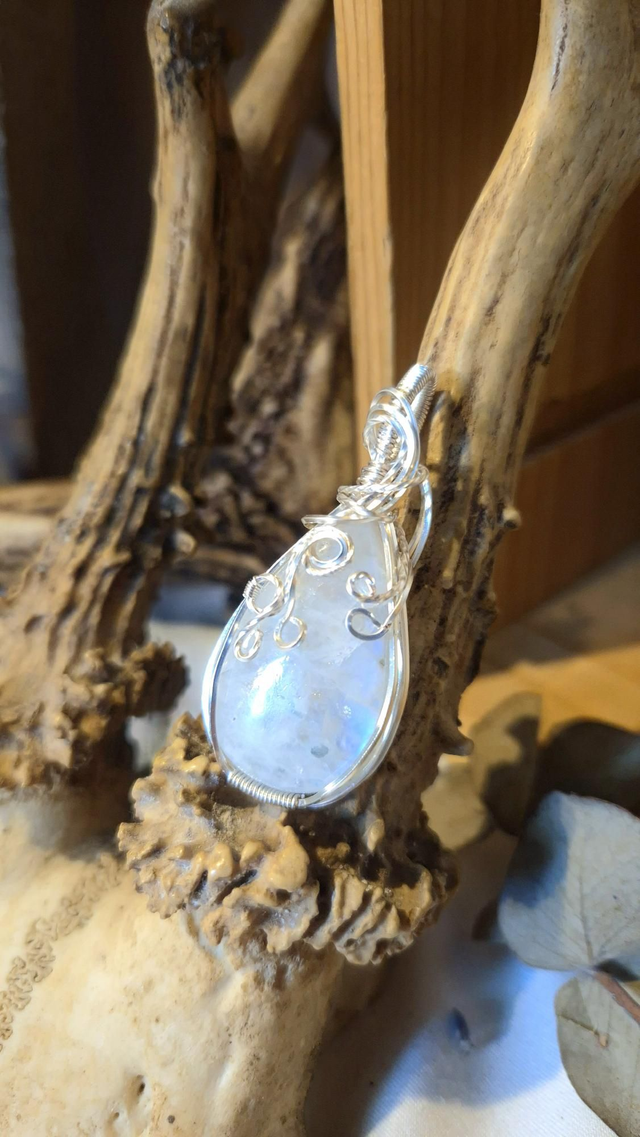 Péristerite (pierre de lune bleu)