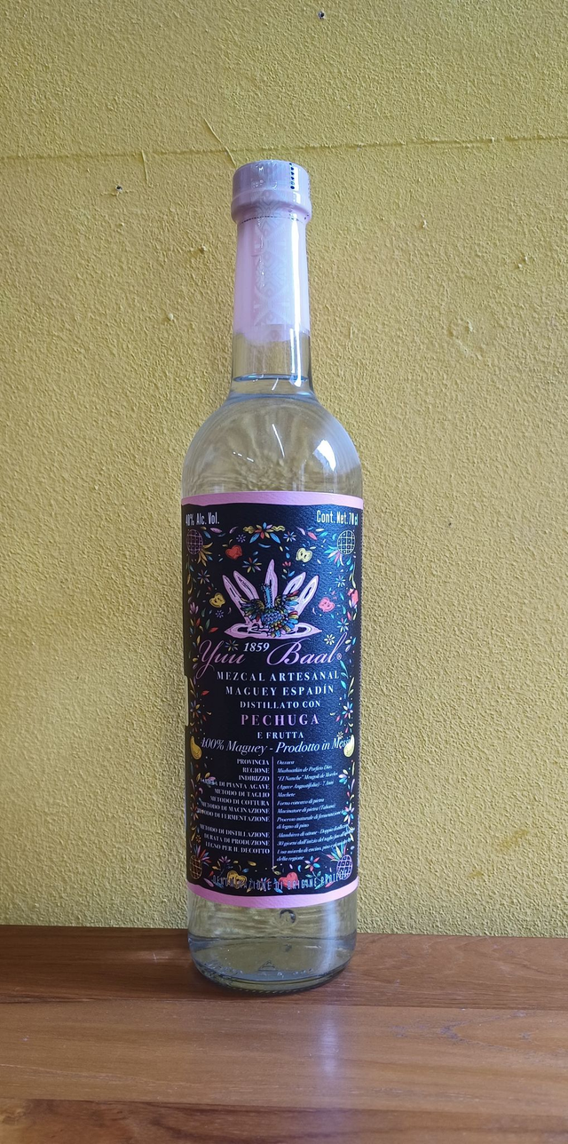 Mezcal Yuu Baal Espadín Pechuga 0.7 l