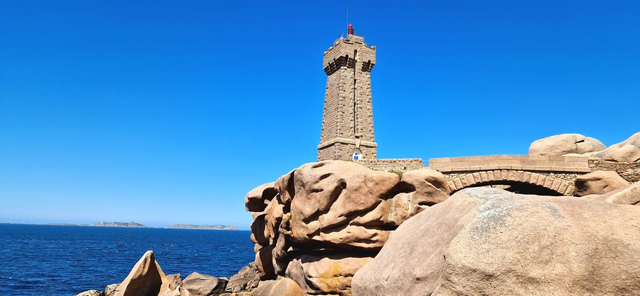 Mosaïque murale « Le phare de Mean Ruz »