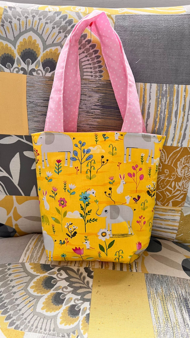 Pretty Easter Bag Pink - Fully lined