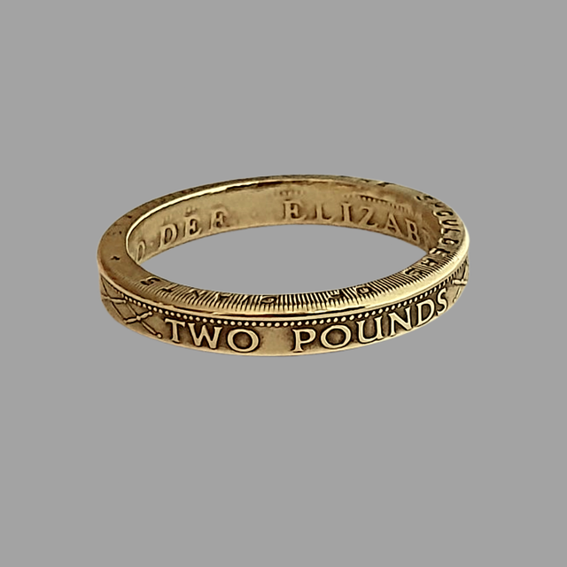 British Two Pounds 2015 Coin Ring  