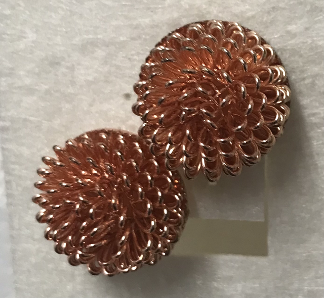 Peach Stud Pierced Ears- STU03