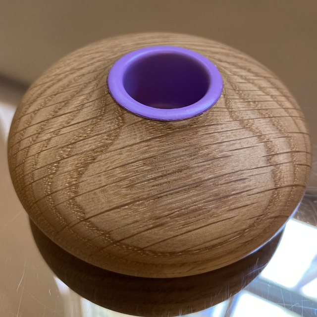 GØLAE Candle Holder / Oak / Lilac