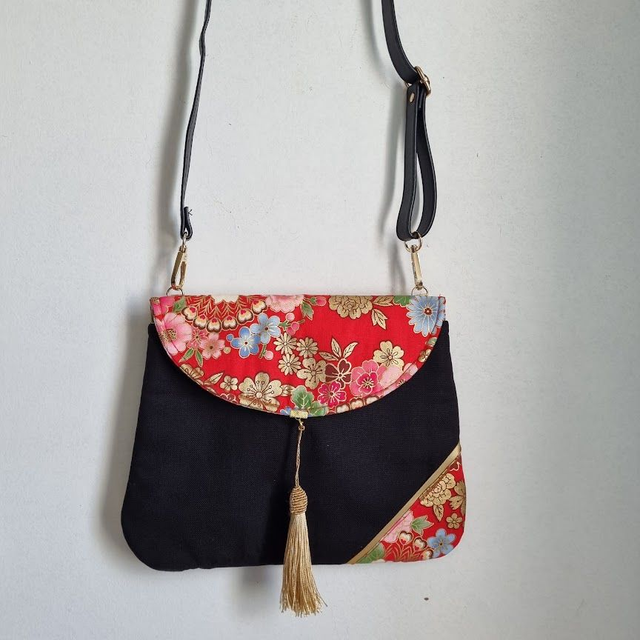 Sac pochette élégante "Sakura" rouge doré