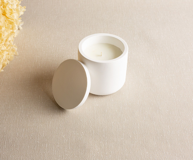 Vela em copo Minimalista