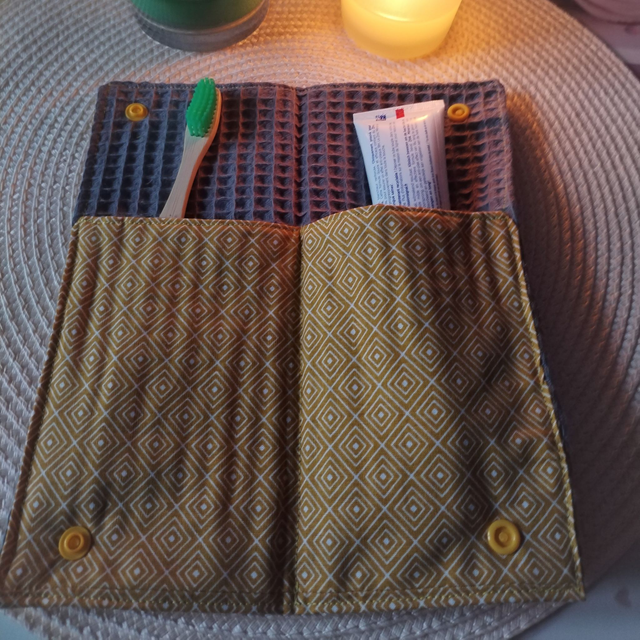 Porte dentifrice/ Brosse à dents -  moutarde losange blanc