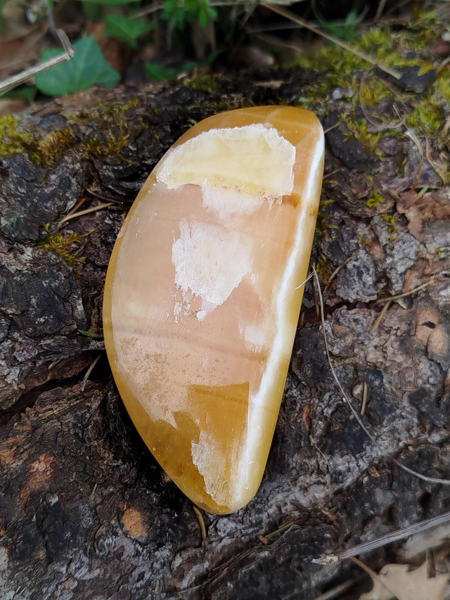 Calcite orange