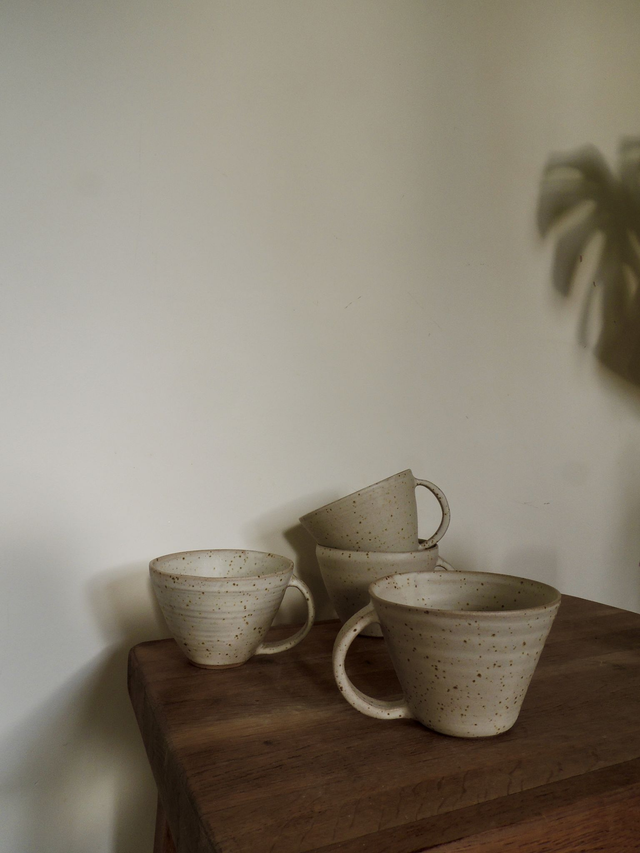 Large Tulip Mug | Almond Speckle