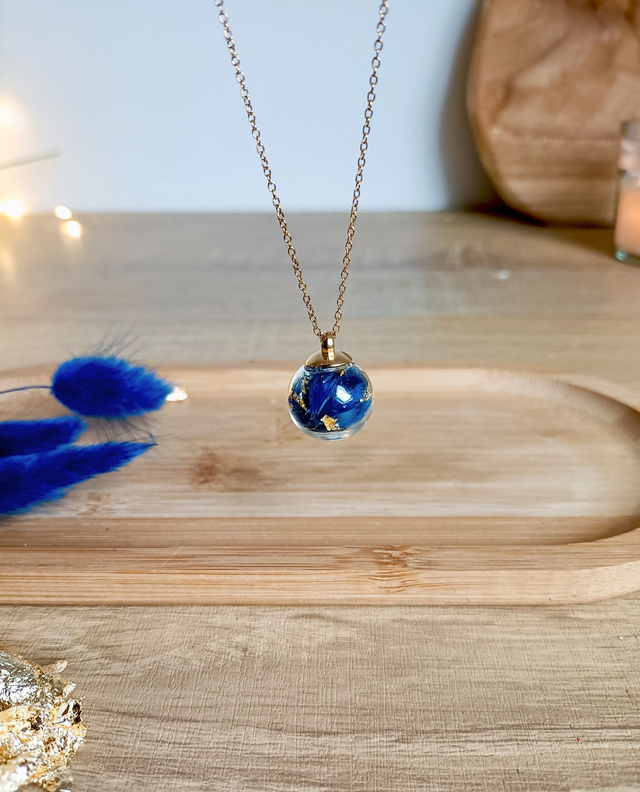 Collier pendentif en verre fleuri - Nuit de Satin
