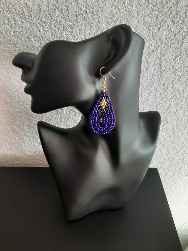 boucle d&#039;oreille bohème en perle rocaille violet