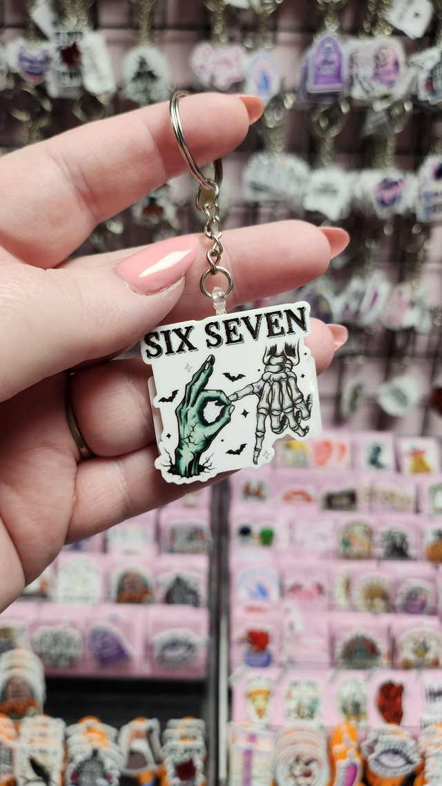 67 | Keyring, Pin or Phone Grip | 229
