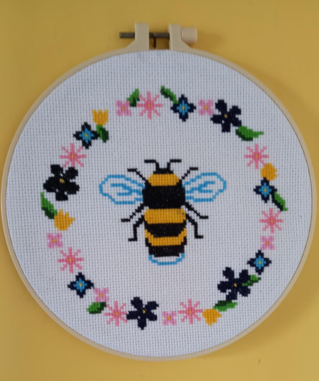 Bee Cross stitch in hoop
