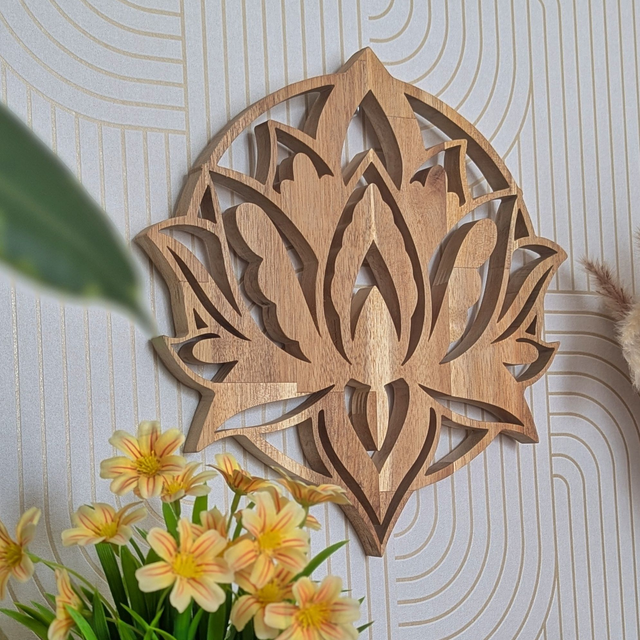 Fleur de lotus en acacia