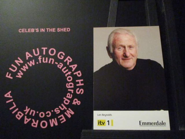 Peter Martin (Len Reynolds) Original Emmerdale Yellow &amp; Black Itv1 Logo Cast Card