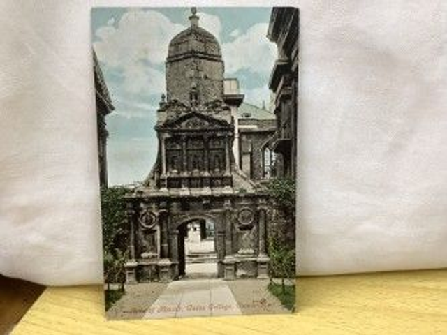 Gate of Honour, Caius College, Cambridge, Valentine's Series Postcard. Our Ref No. R286 £2.50