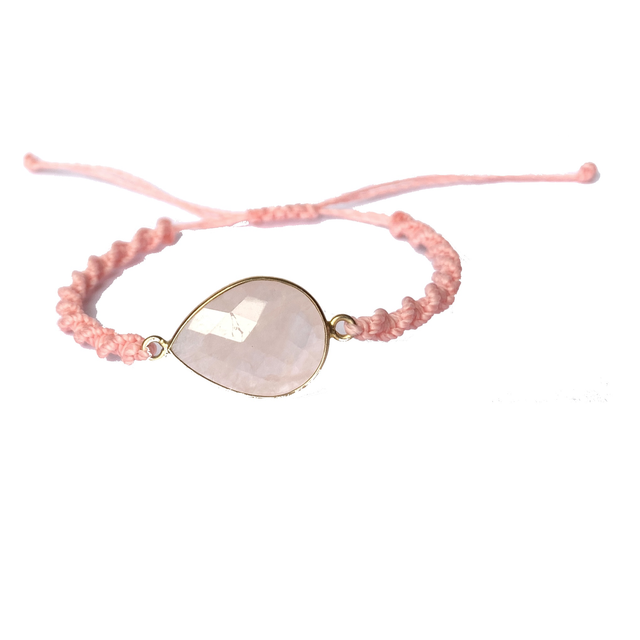 Bracelet micro-macramé habillé d’un Quartz rose naturel