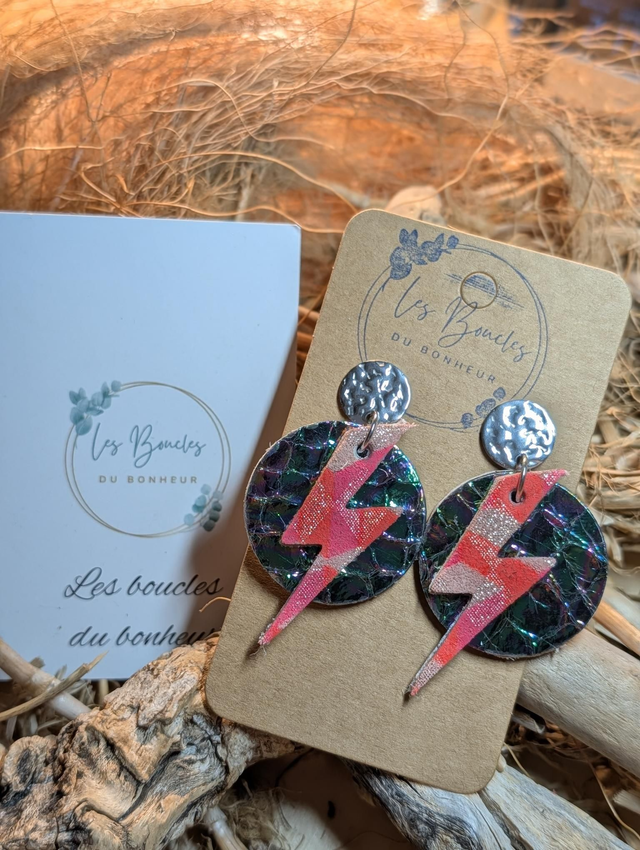 Boucles d'oreilles Queen holographique rose fluo qu021