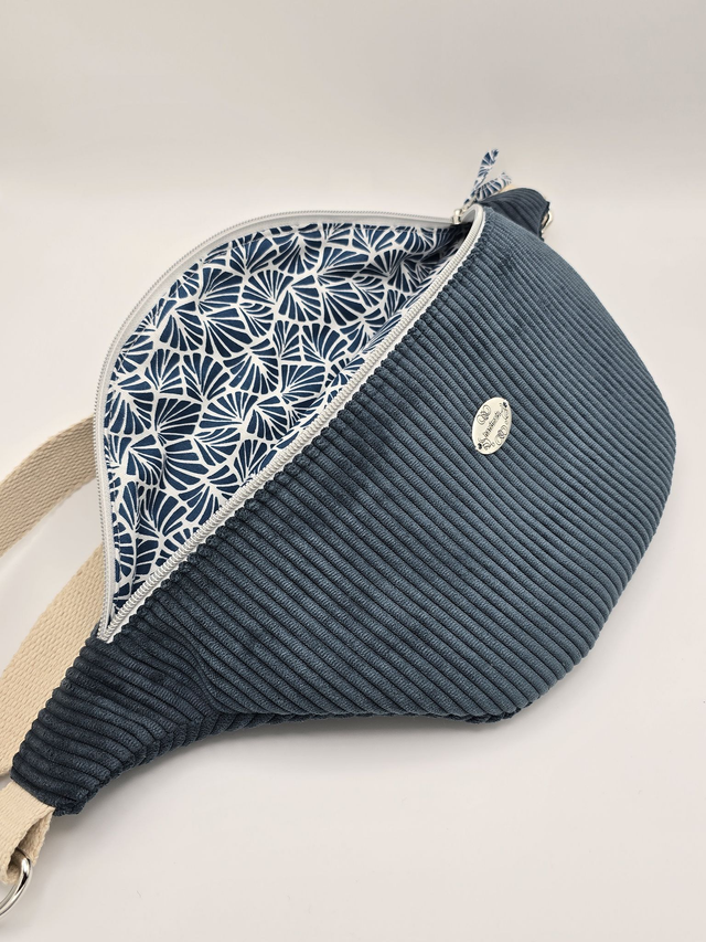 Grand sac banane en velours avec poche extérieure - bleu marine / feuillages