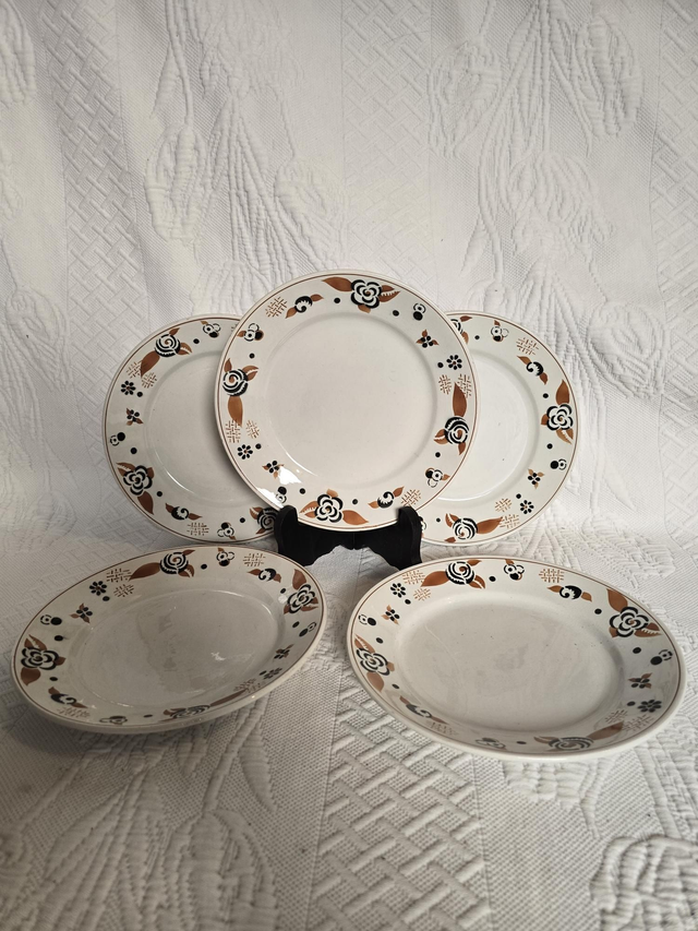 Assiettes à dessert terre de fer St Amand 