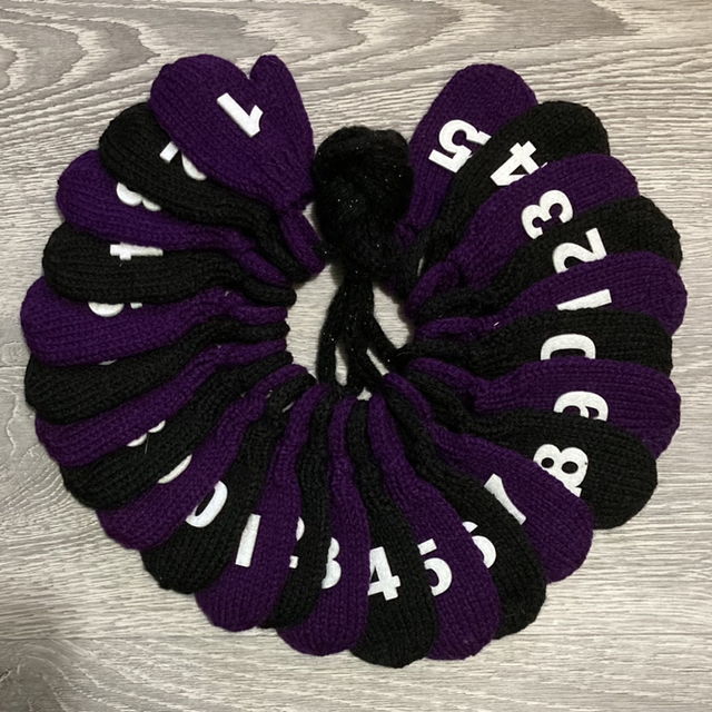 Mini-Mitten Advent Calendar - Gothic Christmas