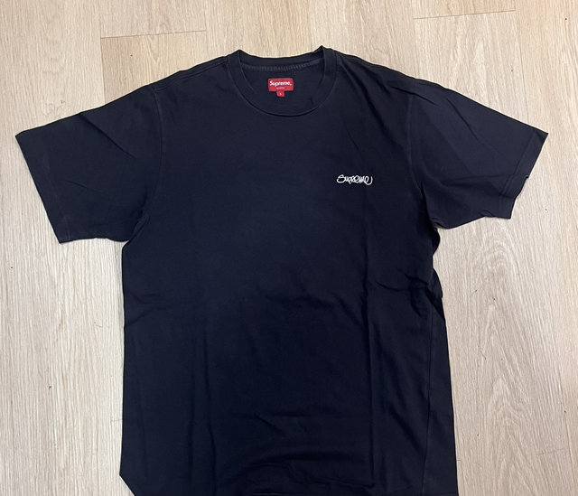 Supreme t size L 