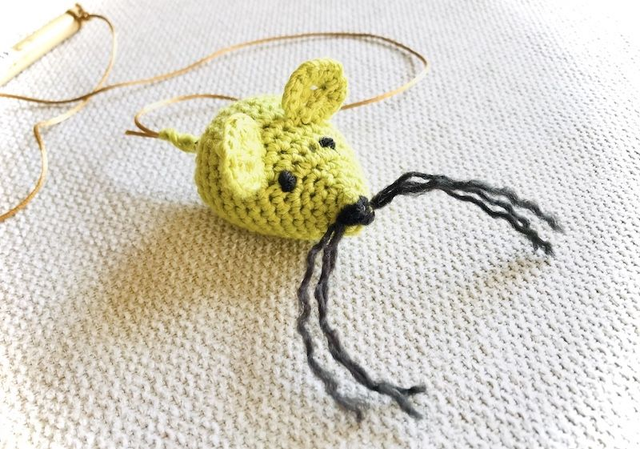 Canne à pêche souris vert clair pour chat