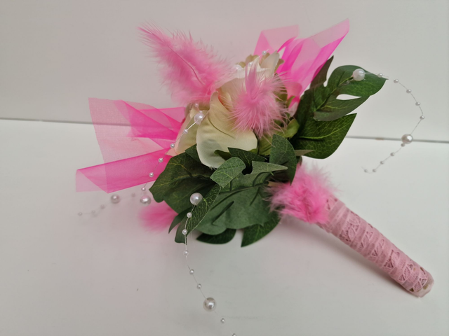 Bouquet De Mariée Roses Tulle Perles Plumes Dentelle