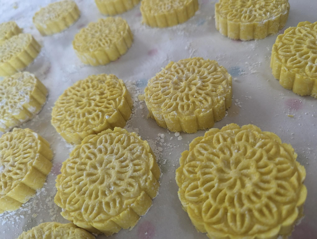 Lemon sherbet solid shampoo bar 