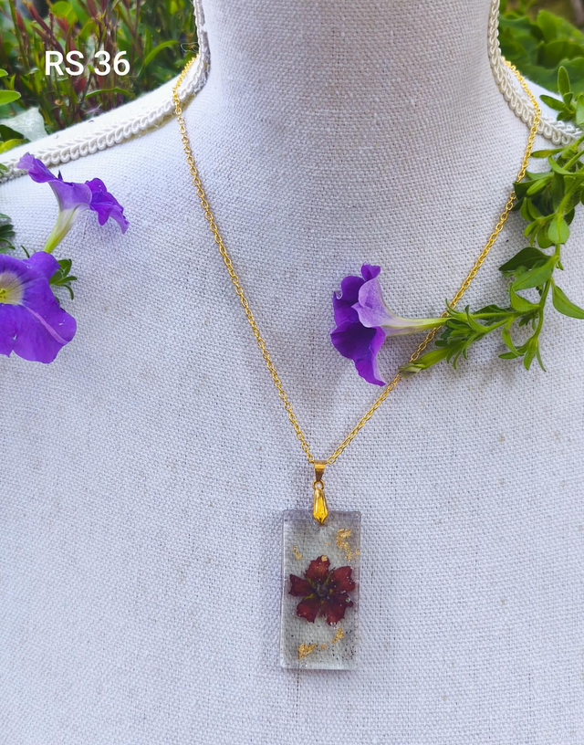 Collier RS36 potentilla 