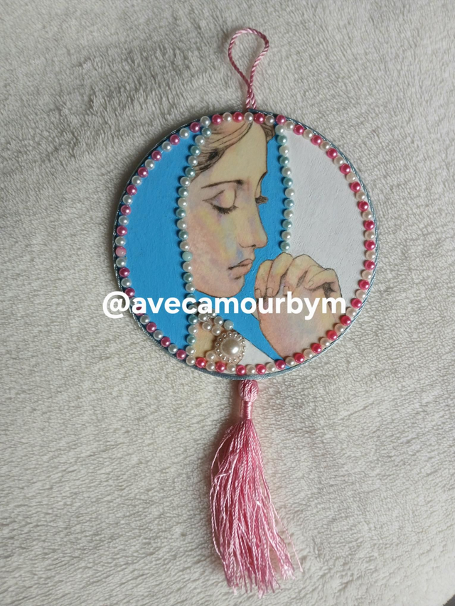 ✨ Suspension décorative – Vierge Marie  ✨