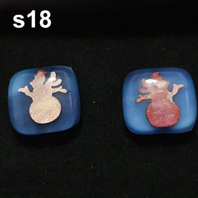 S18 Snowman on blue fused glass stud earrings