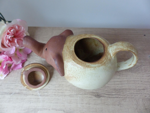 Théière Éléphant Zoomorphe en Grès – Fabriquée au Japon – Pièce Artisanale Vintage – Collection Animaux, Cadeau Original pour Amateur de Thé