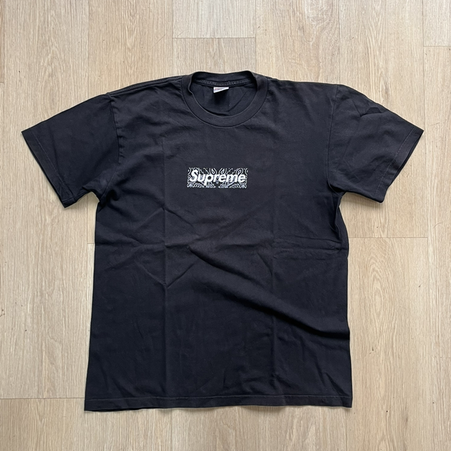 Supreme t size M bandana 