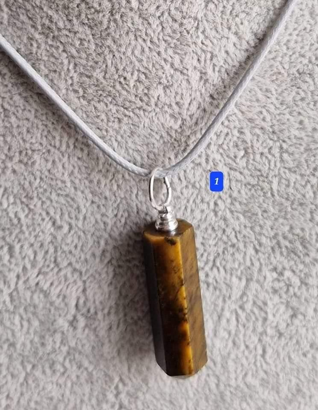 Œil de tigre pointe avec cordon