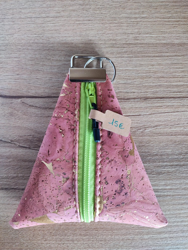 Porte monnaie/clefs Berlingot en liège rose poudré zip vert