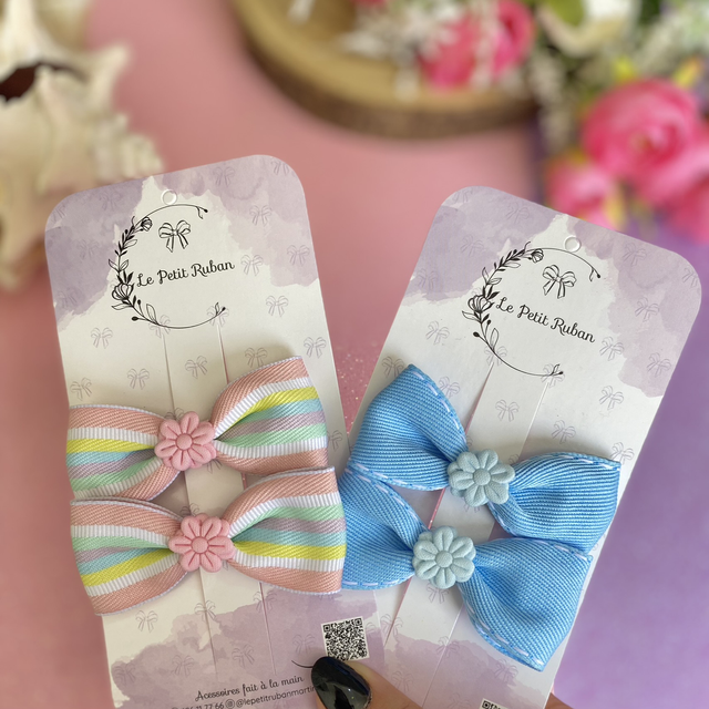 Paire de petites barrettes à fleurs 🌸 