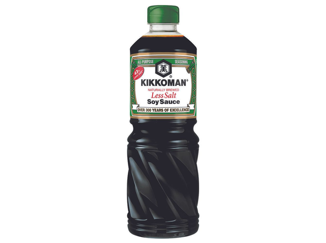 Kikkoman Soy Sauce Less Salt 975ml