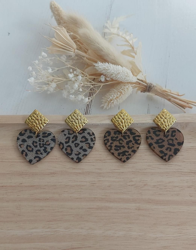 Boucles d&#039;oreilles Victoire paillettes dorées / argentées 