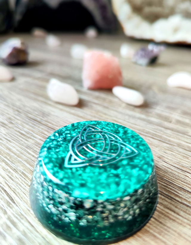 Orgonite ronde verte 3