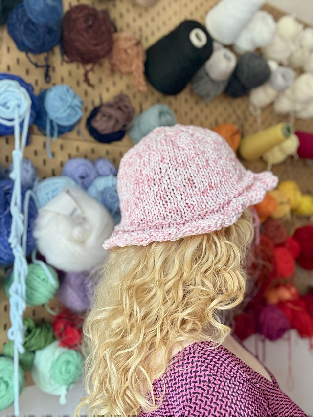CHAPEAU ROSE CHINÉ
