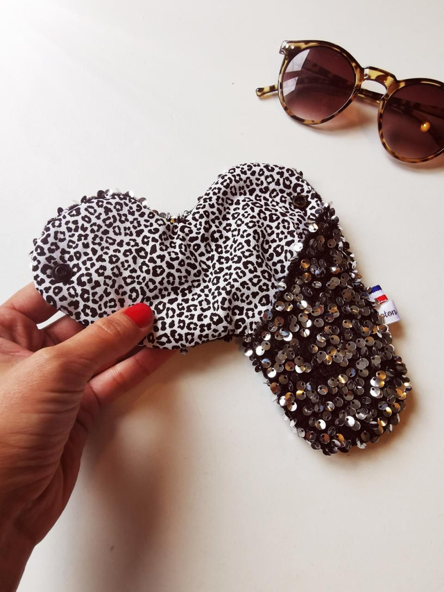 Étui à lunettes ROMÉO sequin argent