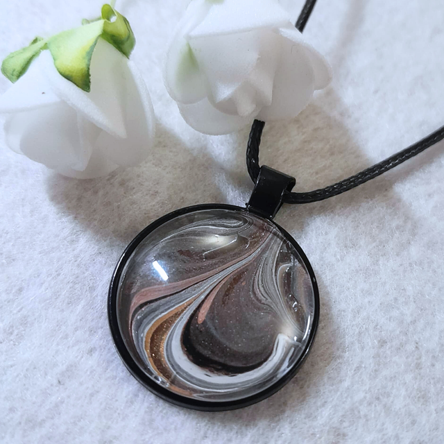 TOUCHE DE MOKA - Collier - Cordon noir