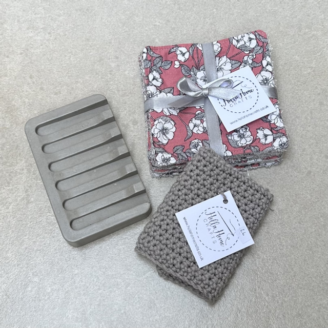 Luxury bathroom gift sets (antique rose or grey)