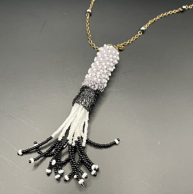 Pendentif "Noir&amp; Blanc"