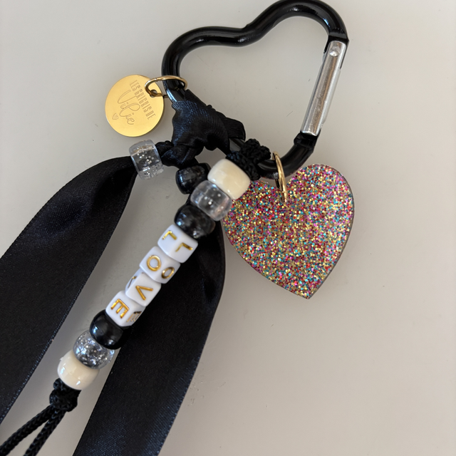 Porte-clés Grigri LOVE noir