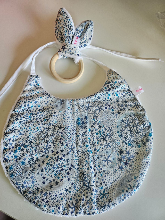 Bavoir et anneau de dentition lapin