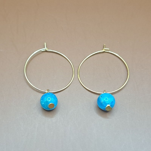 Créoles boule Apatite bleue 8mm